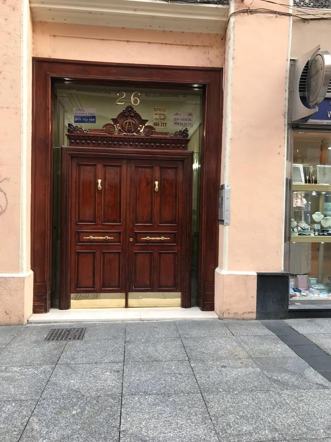 Vtz El Balcon De Rey Alfonso I Apartment Zaragoza Bagian luar foto